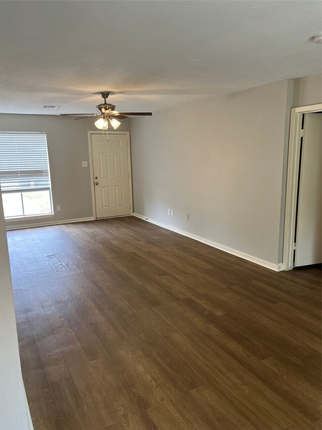 Photo - 5142 Madden Ln