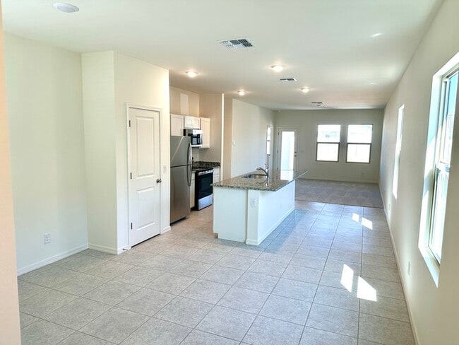 Photo - Beautiful new home in Bella Vista Farms, San Tan Valley! 9' ceilings, tile floors, granite counte...