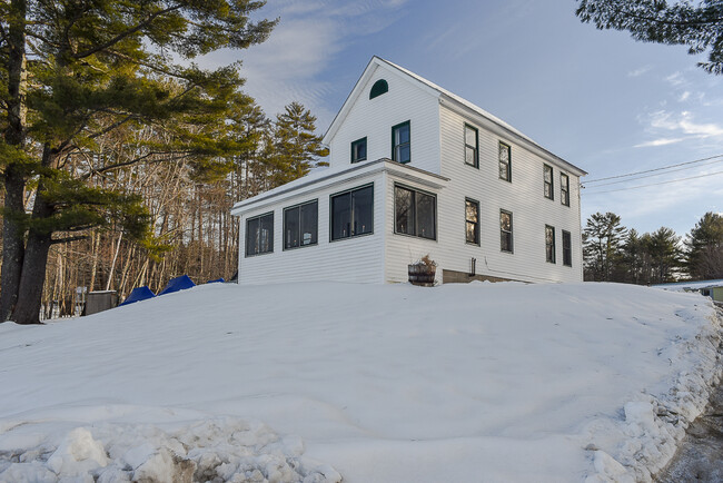 Building Photo - 288 Lake Rd Rental