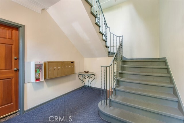 Photo - 251 N Kenmore Ave Unidad 2