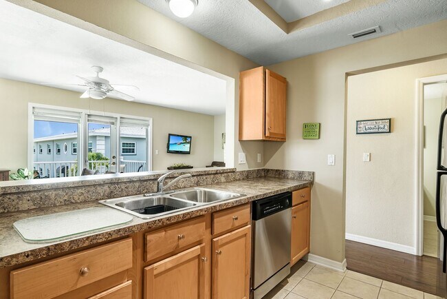 Photo - Palms at Waters Edge 3336-J8 Unit 3336 N Key Drive, J8