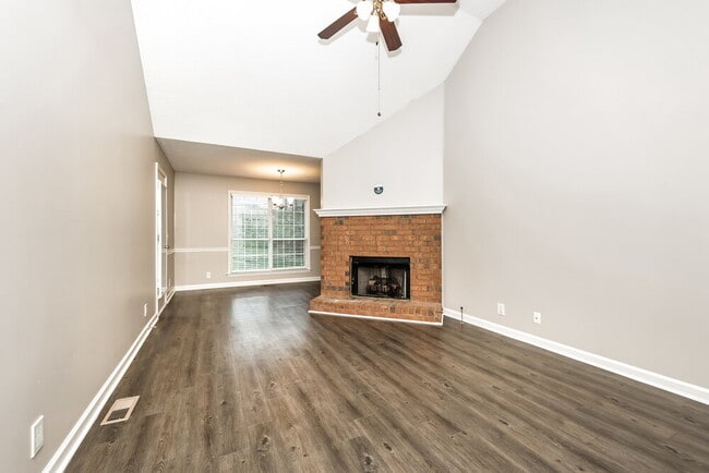 Photo - 2941 Split Oak Trail