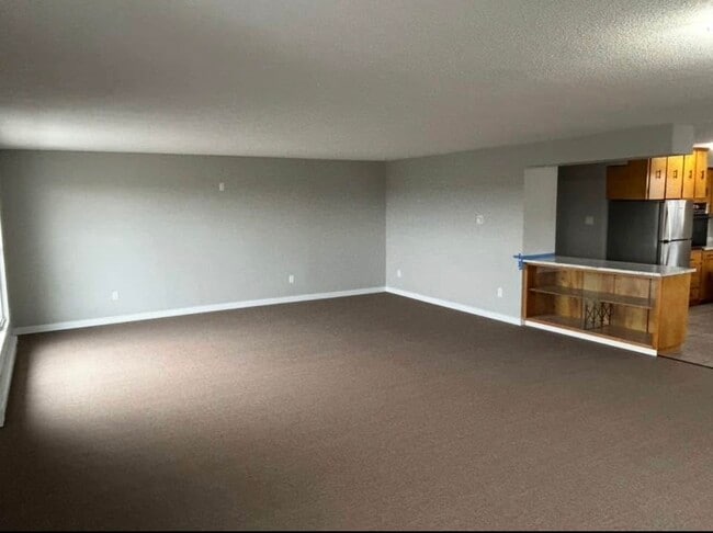 Photo - 10 John T. Mcmillan Av Unit Top floor