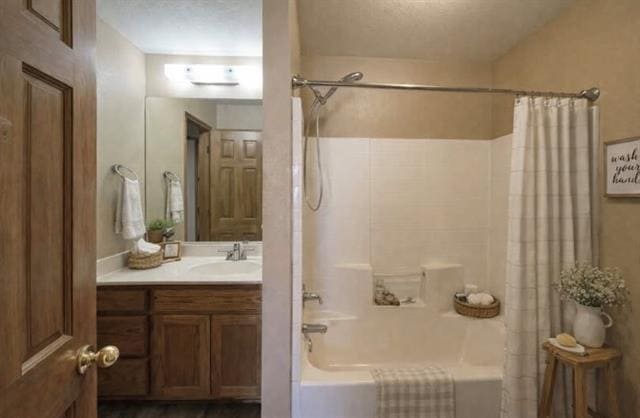 Photo - 3120 Conveyor Dr