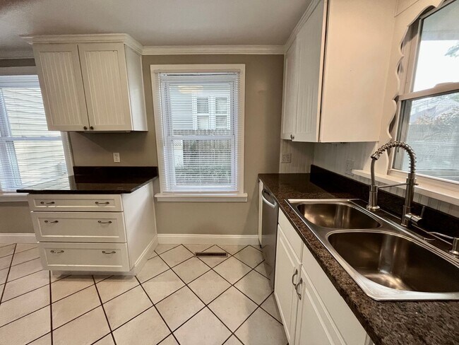 Photo - 3 Bed 1 Bath Downtown St. Joseph