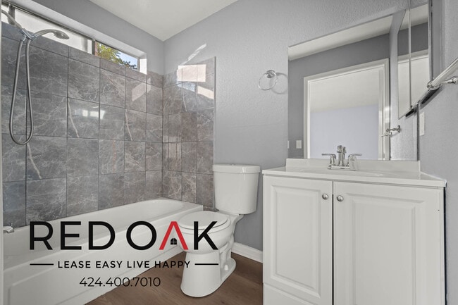 Photo - 2448 N Eastern Ave Unidad 115