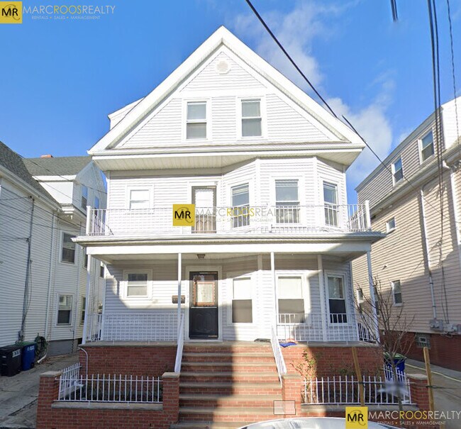 Photo - 9 Windsor Rd Unit 2