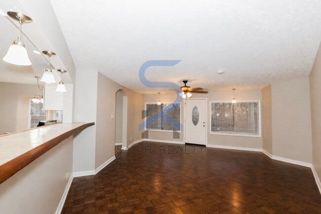 Photo - 2018 Pryor Rd SW