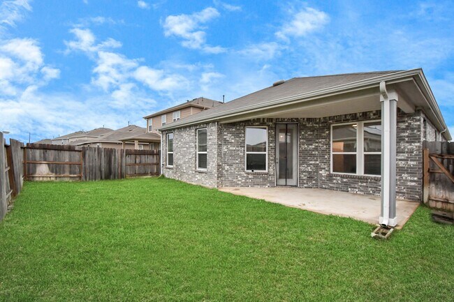 Photo - 2030 Domeniko Dr