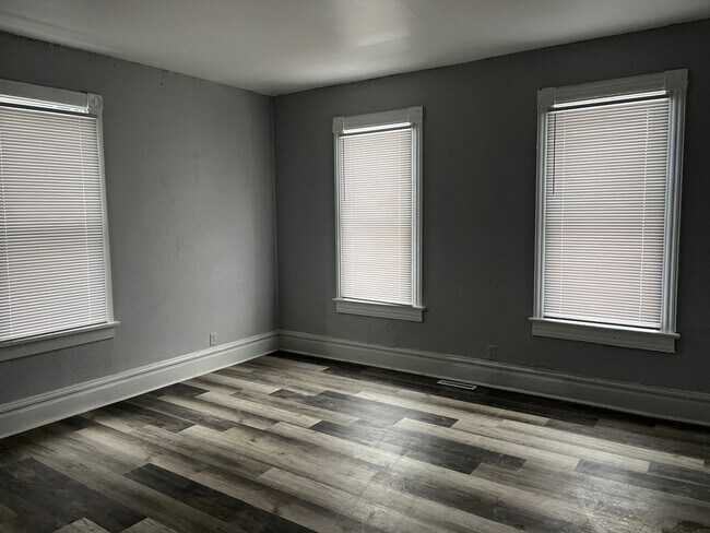 Photo - Welcome to the 3 Bedroom Home West Peoria