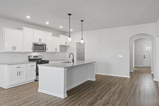 Photo - 127 Huffman St