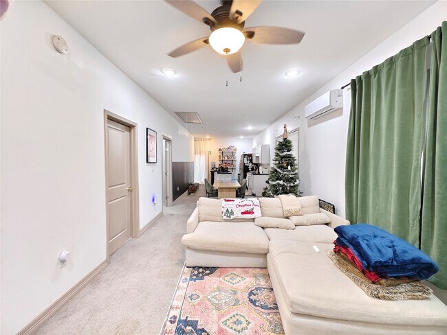 Photo - 1217 Campbell St