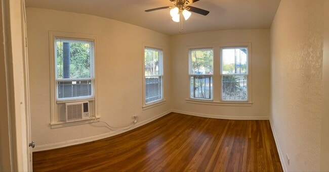 Photo - 401 W Lynwood Ave Unit 2