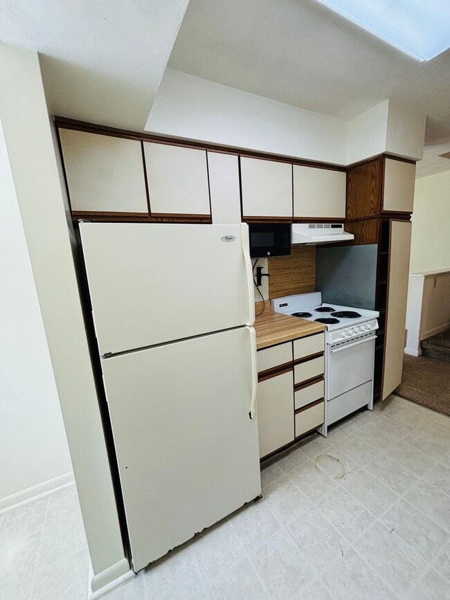 Photo - 507 Sunridge Dr