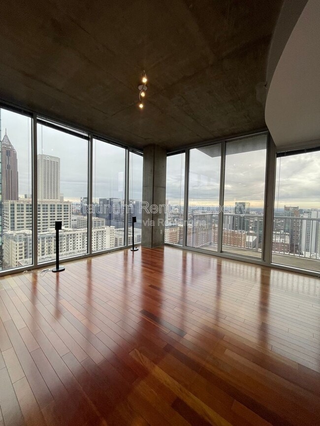 Building Photo - 855 Peachtree St NE Unit 2203
