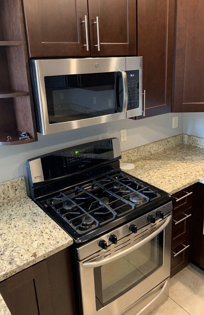Photo - 1700 Emerson St Unit 306