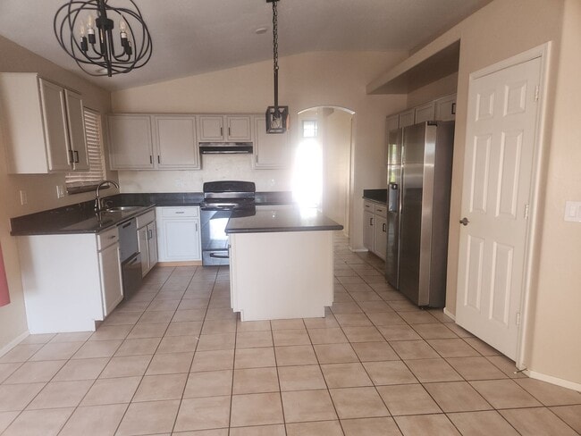 Photo - Spacious Home with Mountain views Near Downtown