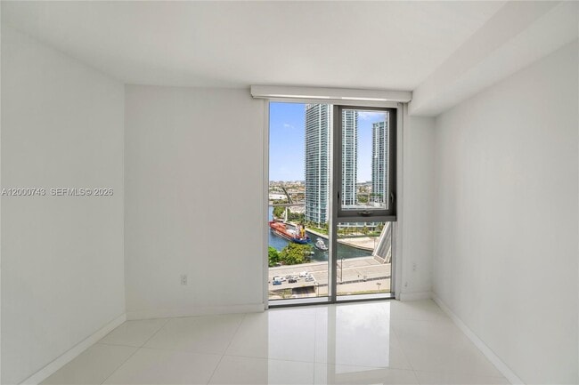 Photo - 31 SE 6th St Unit 2201