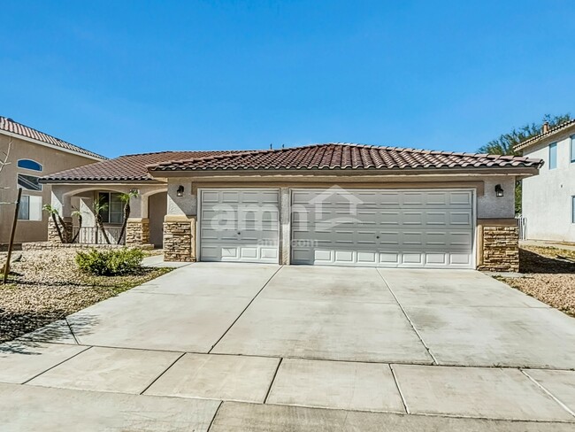 Building Photo - 903 Golden Poppy St