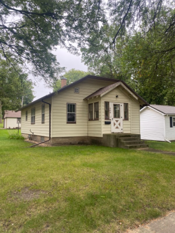 Building Photo - 305-305 5th Ave Rental