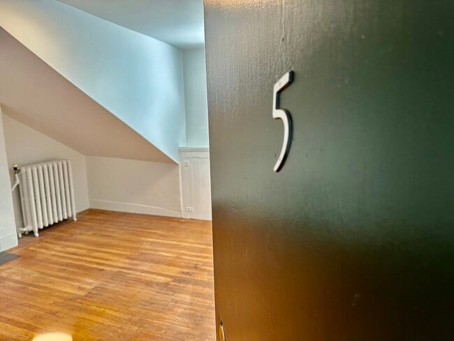 Building Photo - 107 Charles St Unit 5L Rental