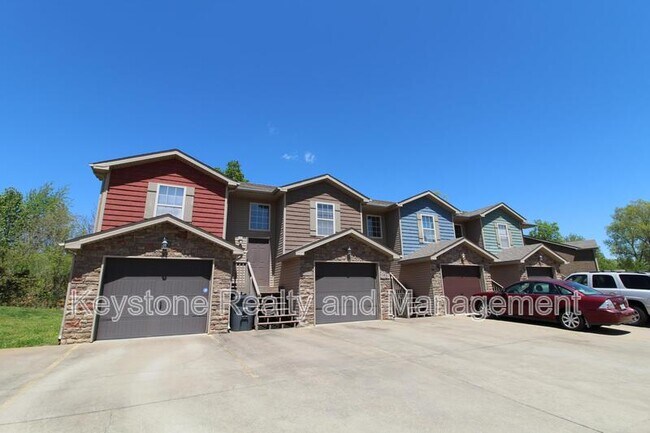 Building Photo - 1721 Thistlewood Dr