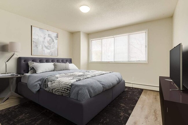 Photo - Forest Apartments