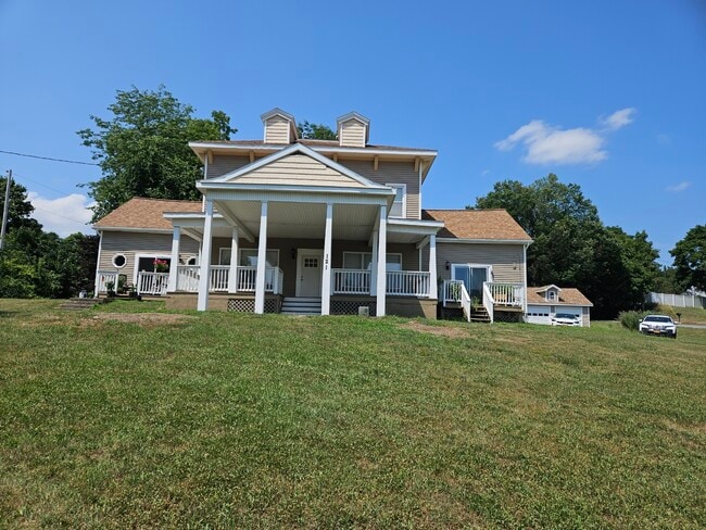 Photo - 121 Brunswick Rd Unit APT 6