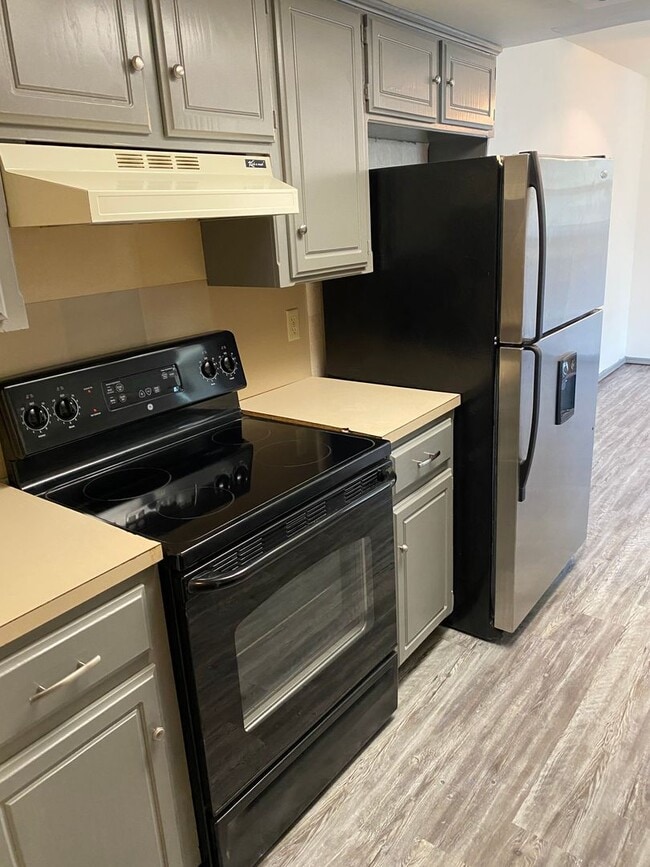Photo - Charming Updated Condo in West Norman