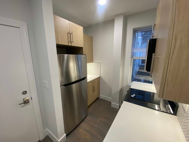 Building Photo - 111 Park Dr