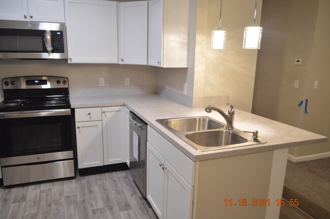 Photo - 2641 Orchid Ave