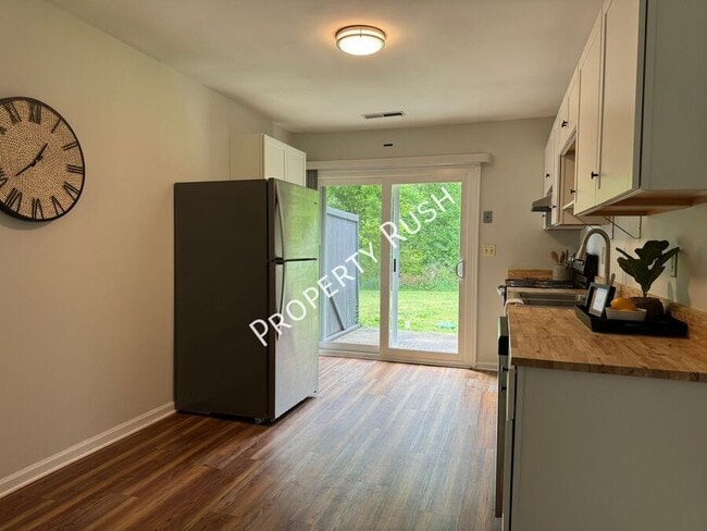 Photo - 8740 Millard Lee Ln Unit 8740