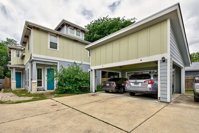 Building Photo - 507 W N Loop Blvd Unit 32-B