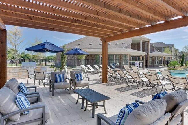 Photo - 3400 McMillen Dr Unit b1