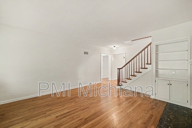 Photo - 510 E Pokagon St