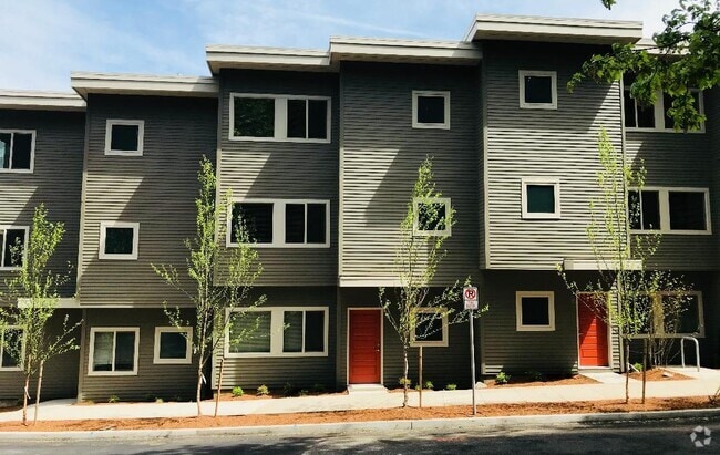 Building Photo - 710 SW Broadway Dr Unit 710 Rental