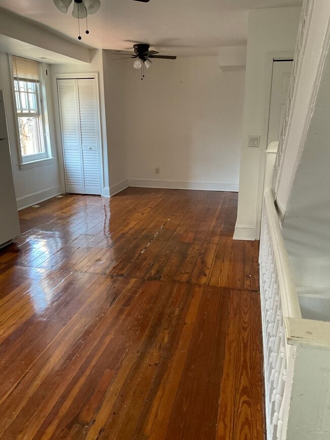 Photo - 624 Catharine St Unit 2nd Floor