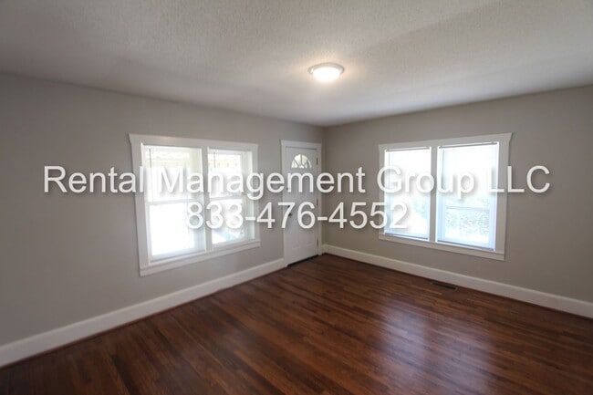 Photo - .New On The Market! Charming 2 bedroom 1 bath