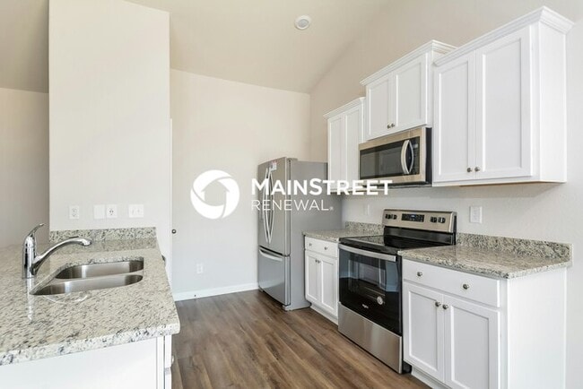 Photo - 3 Bedroom Pet-Friendly Home in Zebulon, NC with Main Street Renewal