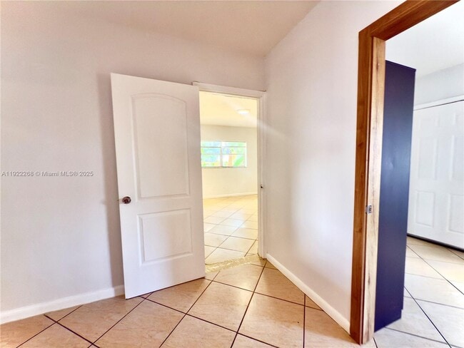 Photo - 1523 NE 110th Terrace Unit 1525