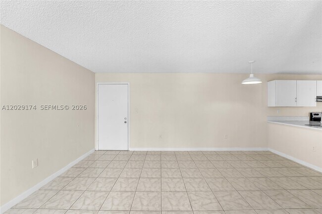 Photo - 210 SW 11th St Unit 209