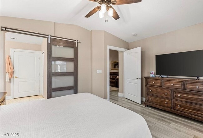 Photo - GORGEOUS 3 BEDROOM 2 BATH HOME