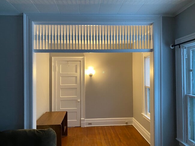 sunroom - 116 Plymouth Ave Apartments Unit 2 Second Floor