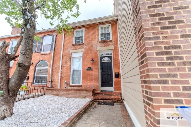 Photo - 1632 Light St
