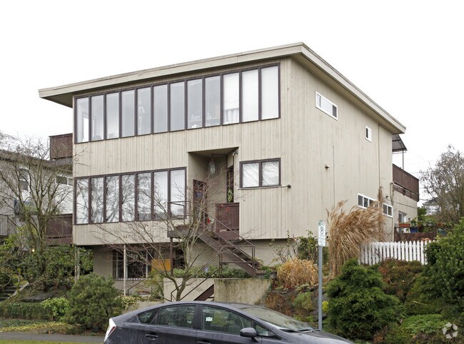 Chamboard Apartments