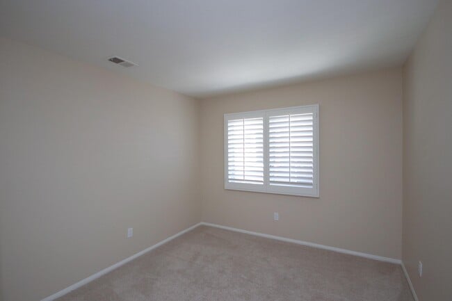Photo - 1074 Rocton Dr