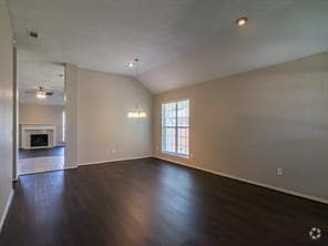Building Photo - 10804 Huntington Rd Rental