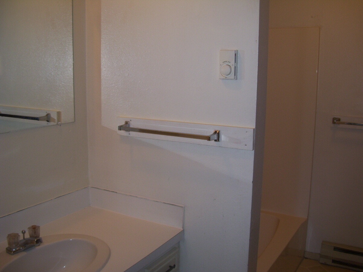 Photo - Building 4- Flying Bee Enterprises, LLC Unidad 244