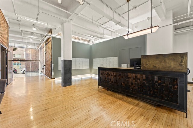 Photo - 1850 Industrial St