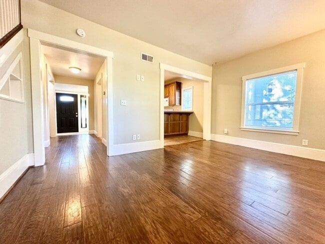 Photo - 839 Rio Chico Way Unit House